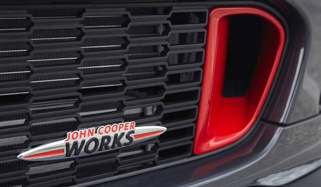 <strong>MINI John Cooer Works GP｜ミニ ジョン・クーパー・ワークス GP</strong>