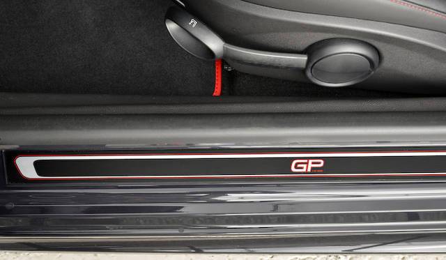 <strong>MINI John Cooer Works GP｜ミニ ジョン・クーパー・ワークス GP</strong>