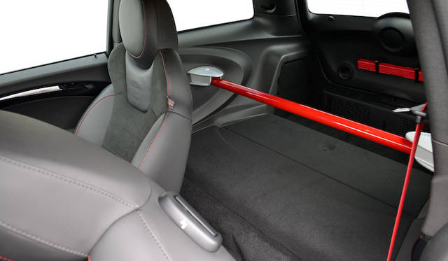 <strong>MINI John Cooer Works GP｜ミニ ジョン・クーパー・ワークス GP</strong>