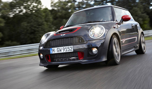 <strong>MINI John Cooer Works GP｜ミニ ジョン・クーパー・ワークス GP</strong>