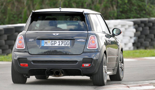 <strong>MINI John Cooer Works GP｜ミニ ジョン・クーパー・ワークス GP</strong>