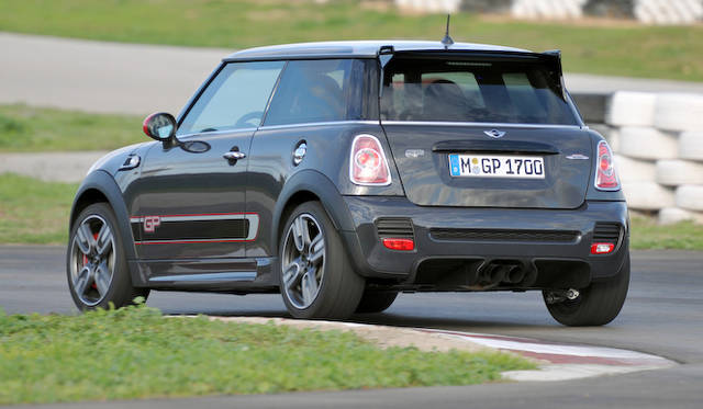 <strong>MINI John Cooer Works GP｜ミニ ジョン・クーパー・ワークス GP</strong>