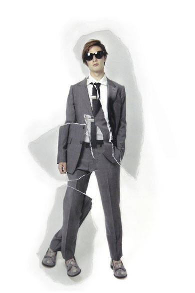 <strong>doublet｜ダブレット</strong>　2013春夏コレクション　ジャケット 7万9800円、シャツ 2万3100円、パンツ 4万4100円、タイ 1万4700円、シューズ 6万900円