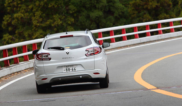 <strong>Renault Megane Estate GT Line｜ルノー メガーヌ エステートGTライン</strong>
