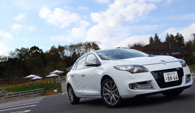 <strong>Renault Megane Estate GT Line｜ルノー メガーヌ エステートGTライン</strong>