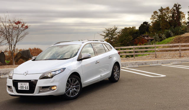 <strong>Renault Megane Estate GT Line｜ルノー メガーヌ エステートGTライン</strong>