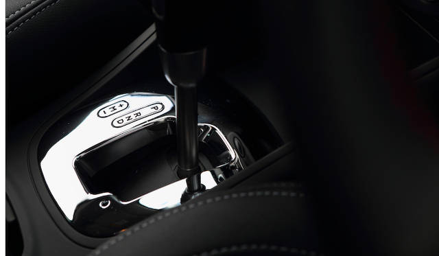 <strong>Renault Megane Estate GT Line｜ルノー メガーヌ エステートGTライン</strong><br />トランスミッションは6段マニュアルモード付きのCVT