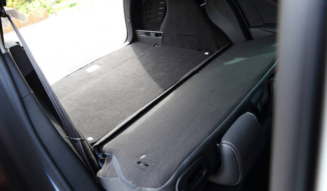 <strong>Renault Megane Estate GT Line｜ルノー メガーヌ エステートGTライン</strong>