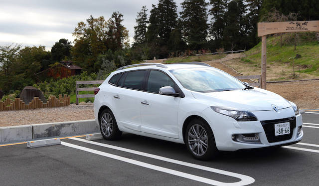<strong>Renault Megane Estate GT Line｜ルノー メガーヌ エステートGTライン</strong>