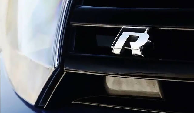 <strong>Volkswagen Golf R Cabriolet｜フォルクスワーゲン ゴルフ R カブリオレ</strong>