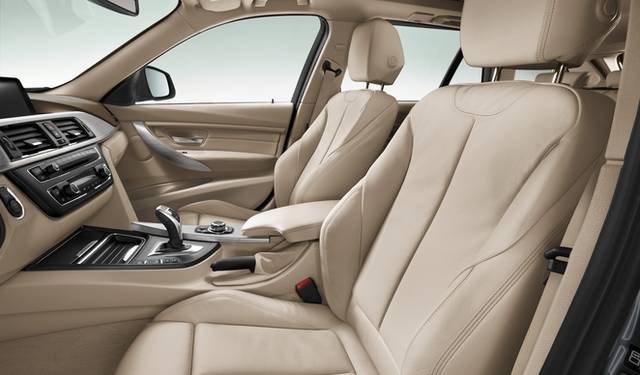 <strong>BMW  3series Touring｜BMW 3シリーズ ツーリング</strong><br />※写真は本国仕様