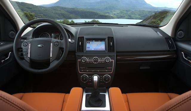 <strong>Land Rover Freelander 2｜ランドローバー フリーランダー2</strong>