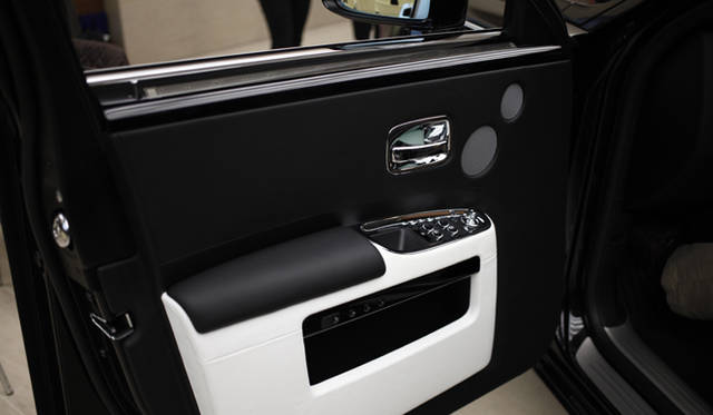 <strong>Rolls-Royce Ghost Art Deco｜ロールス・ロイス ゴースト アール・デコ</strong>