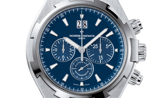<strong>Overseas Chronograph｜オーヴァーシーズ・クロノグラフ</strong><br />3時の位置に30分積算計、9時の位置に12時間積算計を設け、12時の位置にあるふたつの窓で日付を表示する