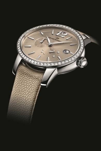 ムーブメント│自動巻きジラール・ペルゴ社製GP03300-0070 キャリバー11½<br />石数│27石<br />ケース│直径37.95×32.95mm　56個のダイヤモンド（総計約1.08ct）がセットされたステンレススティールケース<br />防水性│3気圧<br />パワーリザーブ│46時間<br />発売予定｜2013年 初旬<br />販売価格｜未定<br /><br />ジラール・ペルゴ／ソーウィンド ジャパン<br />Tel. 03-5211-1791<br />http://www.gp-japan.co.jp/