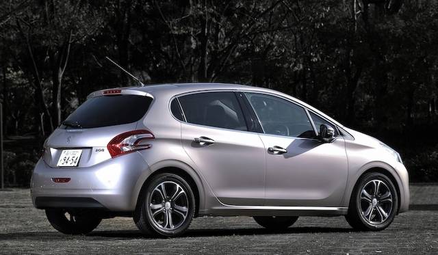 <strong>Peugeot 208 Cielo｜プジョー 208 シエロ</strong>