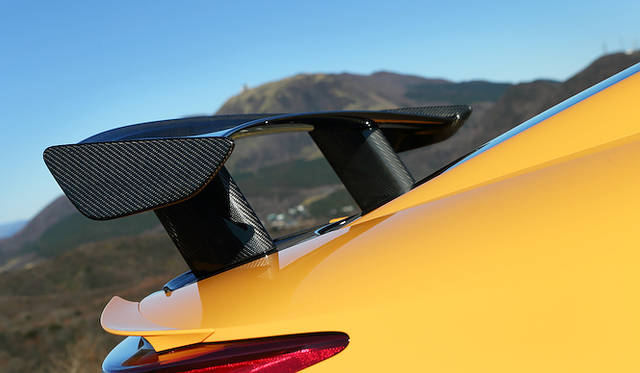 <strong>Lexus LFA Nurburgring Package｜レクサス LFA ニュルブルクリンク パッケージ</strong>