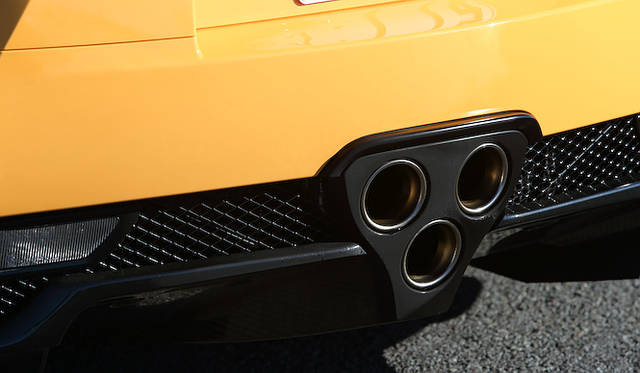 <strong>Lexus LFA Nurburgring Package｜レクサス LFA ニュルブルクリンク パッケージ</strong>