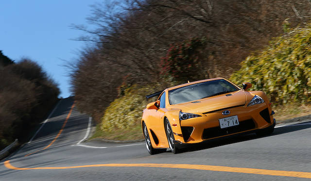 <strong>Lexus LFA Nurburgring Package｜レクサス LFA ニュルブルクリンク パッケージ</strong>