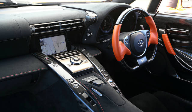 <strong>Lexus LFA Nurburgring Package｜レクサス LFA ニュルブルクリンク パッケージ</strong>