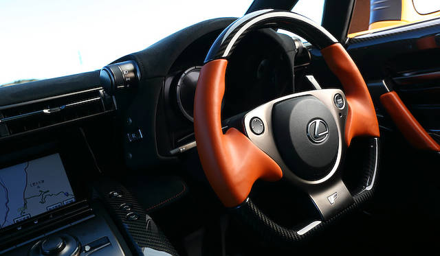 <strong>Lexus LFA Nurburgring Package｜レクサス LFA ニュルブルクリンク パッケージ</strong>