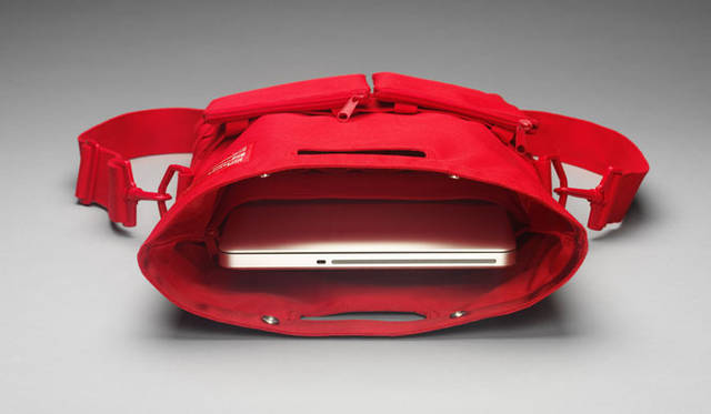 <strong>Unit Portables｜ユニット・ポータブルズ</strong>　ショルダーバッグ1万2800円