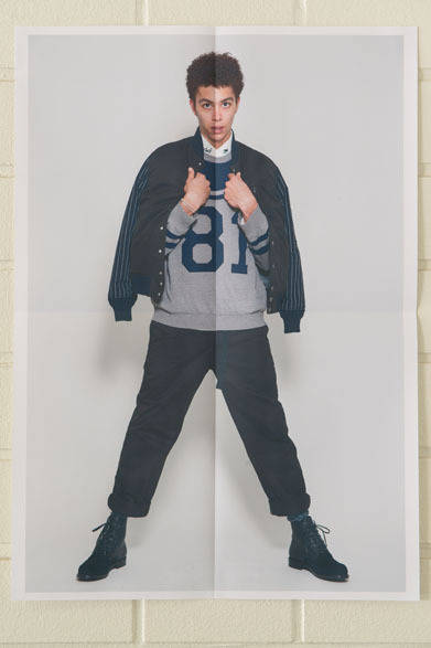 <strong>DISCOVERED｜ディスカバード</strong>　2013春夏コレクション　STAMA-1 BLOUSON3万7800円、81 KNIT2万5200円、FUCK OFF SHIRT1万7850円、CHAIN BANGLE2万1000円、6HOLL BOOTS4万6200円