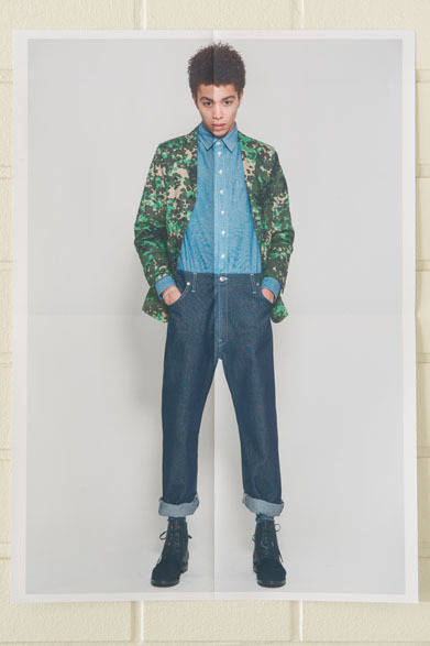 <strong>DISCOVERED｜ディスカバード</strong>　2013春夏コレクション　COLOR SURPLUS JACKET3万7800円、ALL IN ONE3万5700円、CHAIN BANGLE（SandyClause×DISCOVERED）2万1000円、6HOLL BOOTS4万6200円