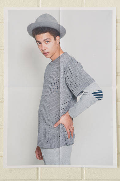 <strong>DISCOVERED｜ディスカバード</strong>　2013春夏コレクション　AFGHAMESHED KNIT2万1000円、ARMS BORDER CUTSAW1万4700円、MOUNTAIN HAT1万500円