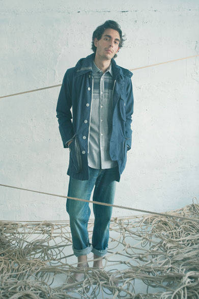 <strong>BiceSter｜ビスタ</strong>　2013春夏コレクション　アウター5万1450円、シャツ2万3100円、デニム2万4150円