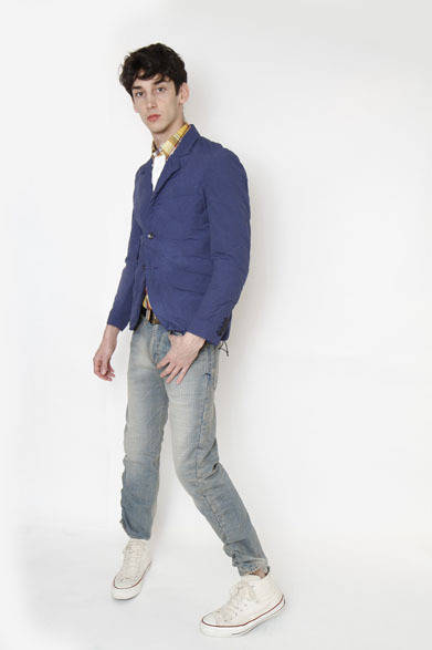 <strong>MINOTAUR｜ミノトール</strong>　2013春夏コレクション　Wrinkles 3B Jacket 4万5675円、LINEN CHECK B/D SHIRTS 1万8900円、Gather 5P Denim (Grunge) 3万6750円