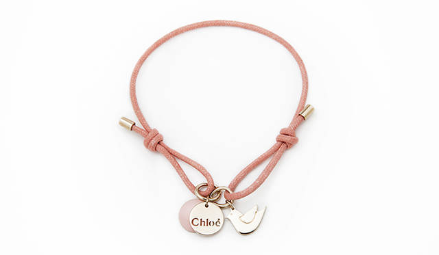 <strong>Chloé｜クロエ</strong>　ファイブ・カラー・チャリティ第5弾「クロエ ピンク」スタート！　「クロエ ピンク」レザーブレスレット 9975円