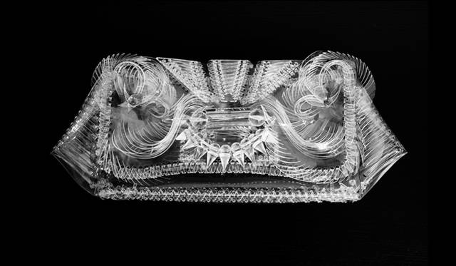 <strong>ART FILE 04｜「Mark-ing」</strong>　Maiko Kurogouchi　skeleton／2010