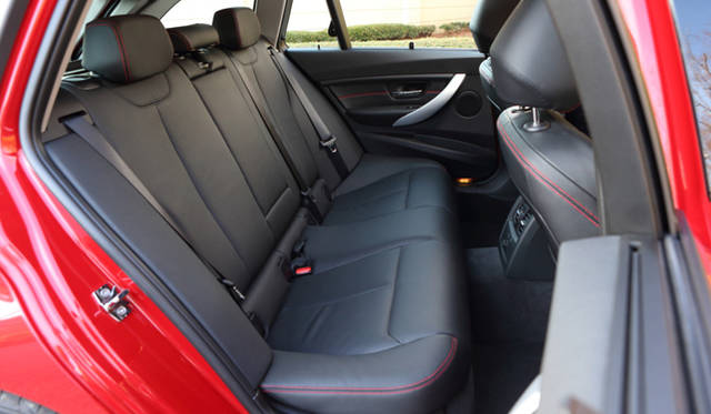 <strong>BMW 320d BluePerformance Touring Sport｜ビー・エム・ダブリュー 320d ブルーパフォーマンス ツーリング スポーツ</strong><br />