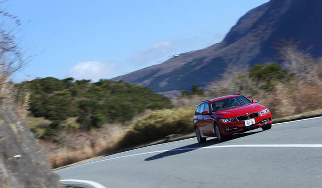 <strong>BMW 320d BluePerformance Touring Sport｜ビー・エム・ダブリュー 320d ブルーパフォーマンス ツーリング スポーツ</strong><br />