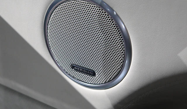 <strong>Land Rover Range Rover 5.0 V8 SUPERCHARGED VOGUE｜ランドローバー レンジローバー 5.0 V8 スーパーチャージド ヴォーグ</strong>