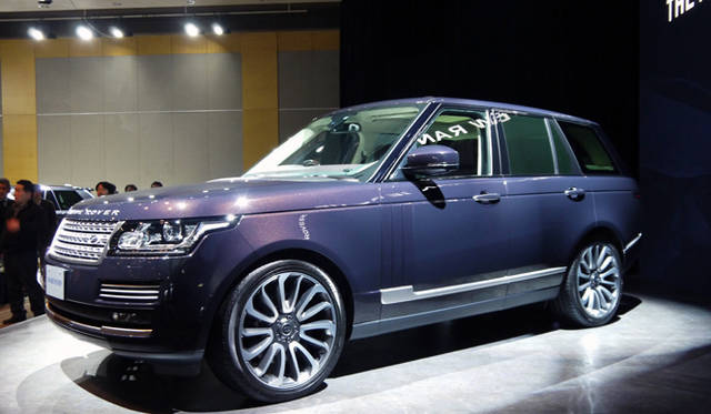 <strong>Land Rover Range Rover 5.0 V8 SUPERCHARGED VOGUE｜ランドローバー レンジローバー 5.0 V8 スーパーチャージド ヴォーグ</strong>