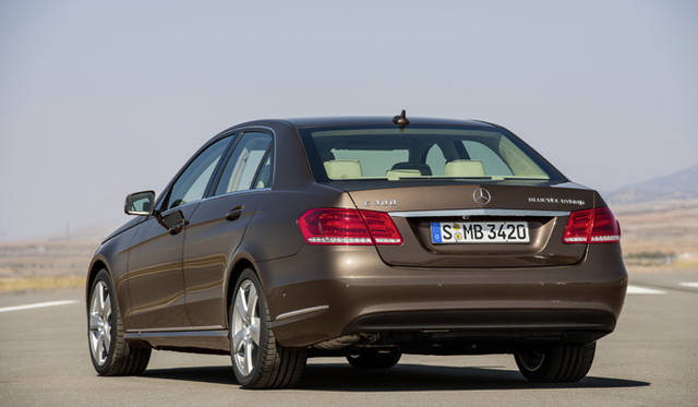 <strong>Mercedes-Benz E-Class Sedan｜メルセデス・ベンツ Eクラス セダン</strong>