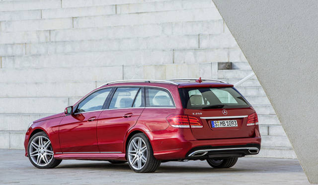 <strong>Mercedes-Benz E-Class Stationwagon｜メルセデス・ベンツ Eクラス ステーションワゴン</strong>