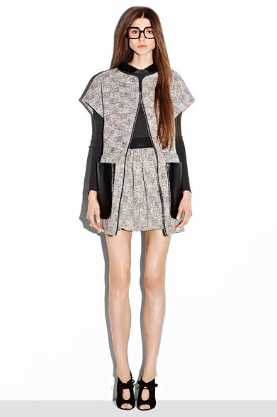 　2013年秋冬プレコレクション　©Manolo Campion