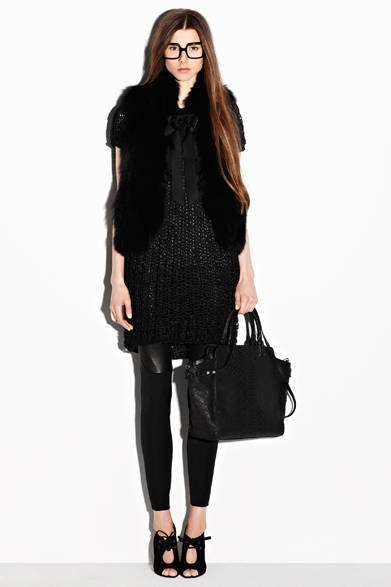 　2013年秋冬プレコレクション　©Manolo Campion