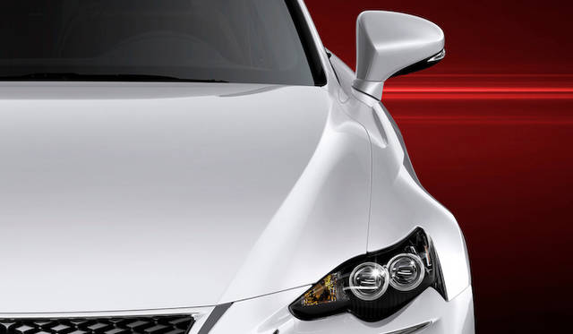 <strong>Lexus IS｜レクサス IS</strong>