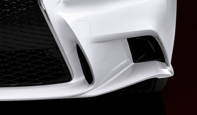 <strong>Lexus IS｜レクサス IS</strong>