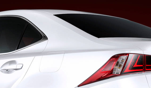 <strong>Lexus IS｜レクサス IS</strong>