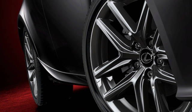 <strong>Lexus IS｜レクサス IS</strong>