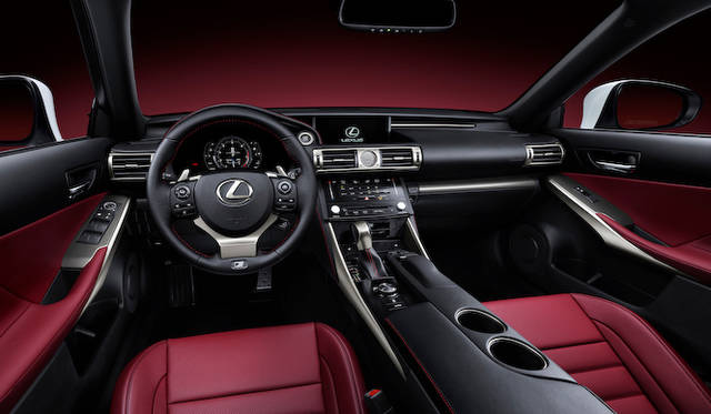 <strong>Lexus IS｜レクサス IS</strong>