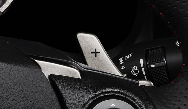 <strong>Lexus IS｜レクサス IS</strong>