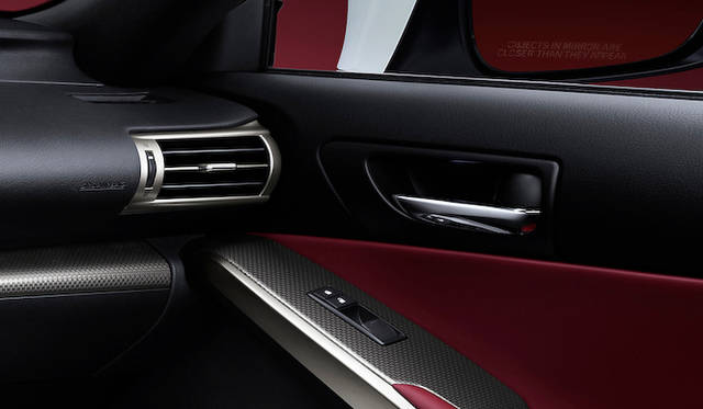 <strong>Lexus IS｜レクサス IS</strong>