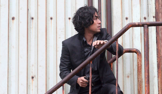 <strong>MOVIE｜映画『脳男』</strong>　© 2013 映画「脳男」製作委員会