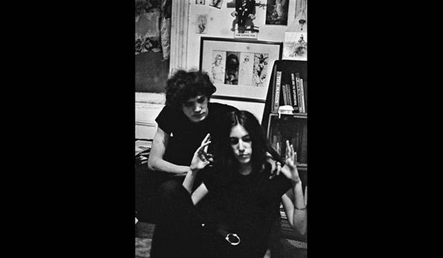 <strong>BOOK｜パティ・スミス　トーク＆サイン会</strong>　パティ・スミスと、死の間際までかけがえのない彼女のパートナーでありつづけた写真家のロバート・メイプルソープ